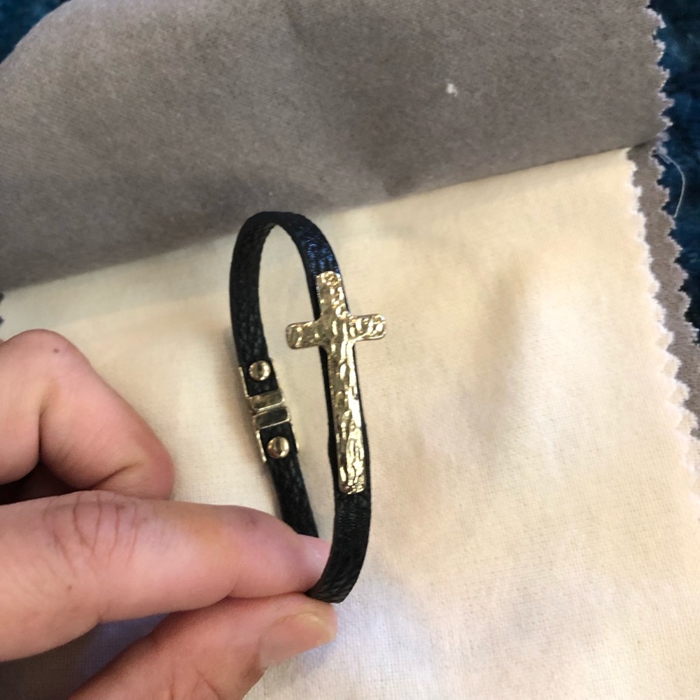 Cross bracelet